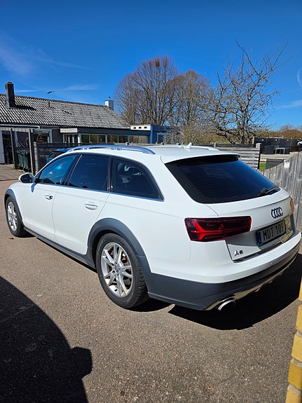 Audi A6 allroad 3 of 5