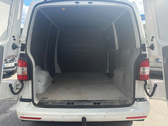 Volkswagen Transporter 3 of 5