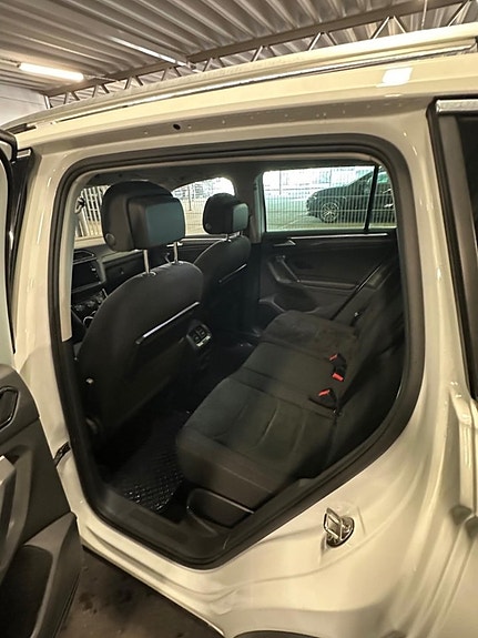 Volkswagen Tiguan 11 of 11