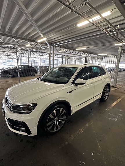 Volkswagen Tiguan 3 of 11