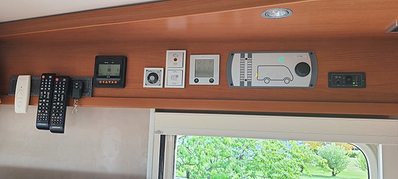 Hymer B680 Starline 14 of 30