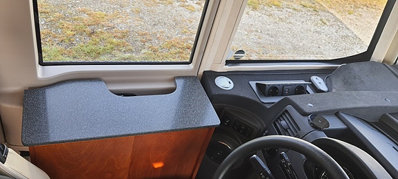 Hymer B680 Starline 8 of 30