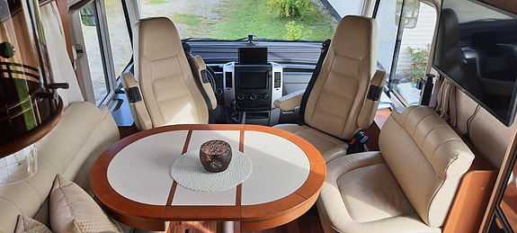 Hymer B680 Starline 18 of 30