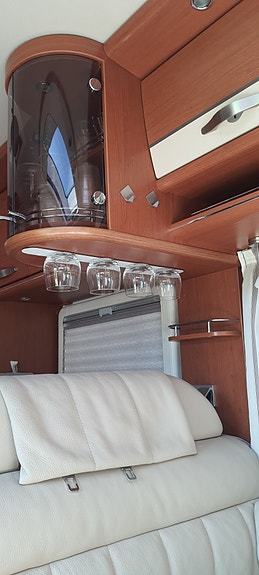 Hymer B680 Starline 13 of 30