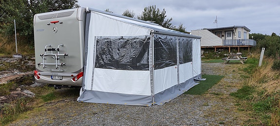 Hymer B680 Starline 6 of 30