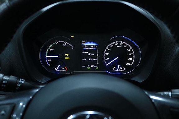 Toyota Yaris 11 of 23