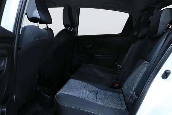 Toyota Yaris 9 of 23