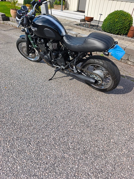 Triumph 2 of 5