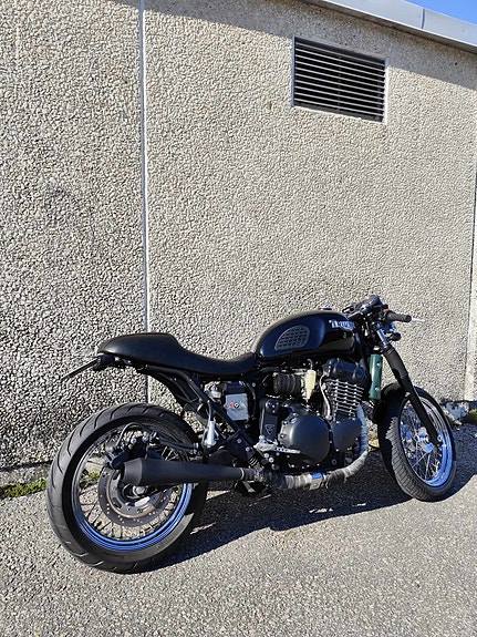 Triumph 4 of 5