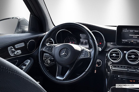 Mercedes-Benz GLC220 d 13 of 23
