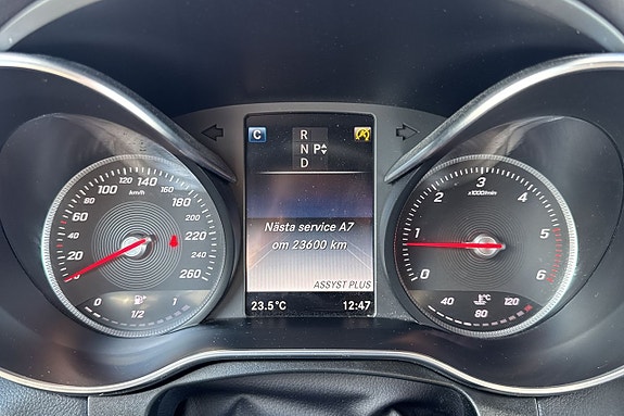 Mercedes-Benz GLC220 d 15 of 23