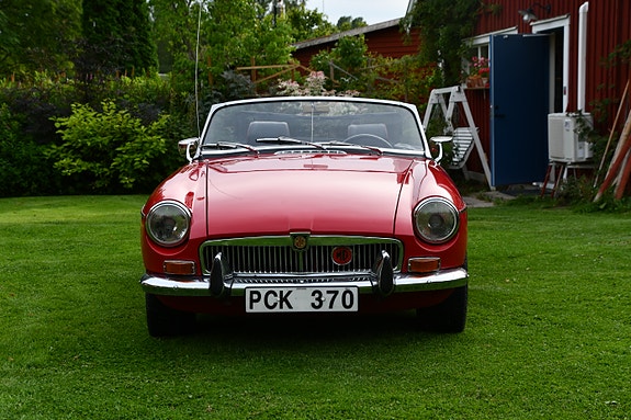 MG MGB 3 of 5