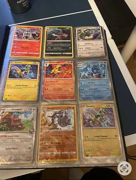 Pokemon samling kort i pärm