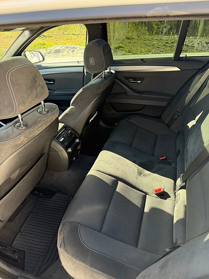 BMW 530d 8 of 15