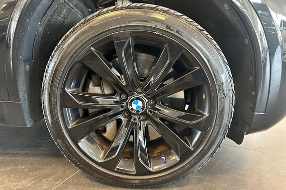BMW X5 M 10 of 30