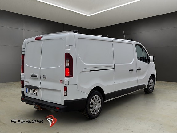 Nissan NV300 9 of 23