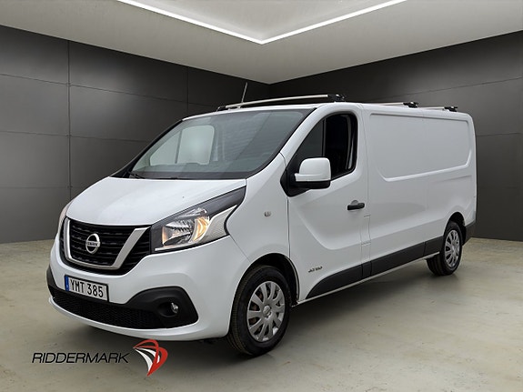 Nissan NV300 3 of 5