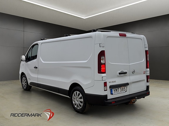 Nissan NV300 7 of 23