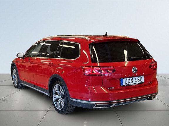 Volkswagen Passat Alltrack 5 of 5
