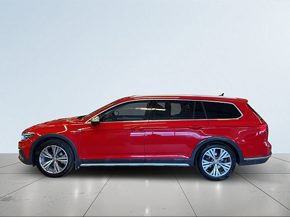 Volkswagen Passat Alltrack 4 of 5