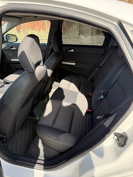Volvo S40 4 of 5