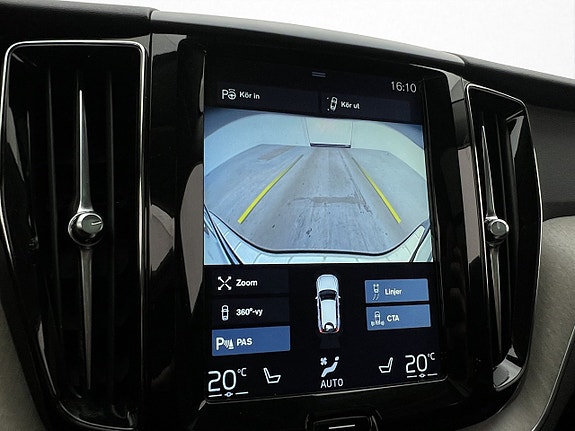 Volvo XC60 17 of 30