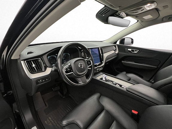 Volvo XC60 10 of 30