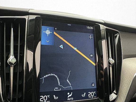 Volvo XC60 23 of 30