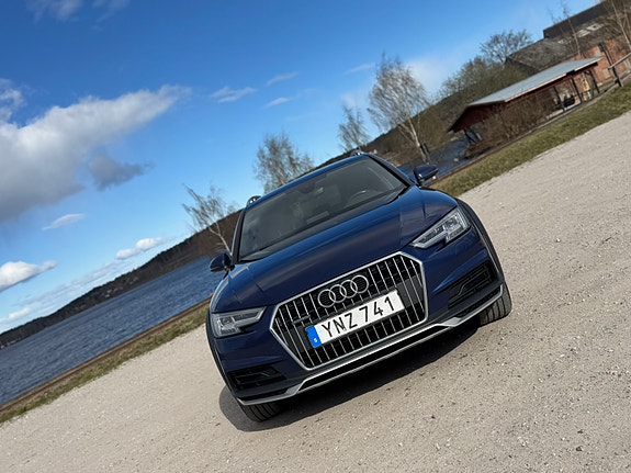 Audi A4 allroad 2 of 5