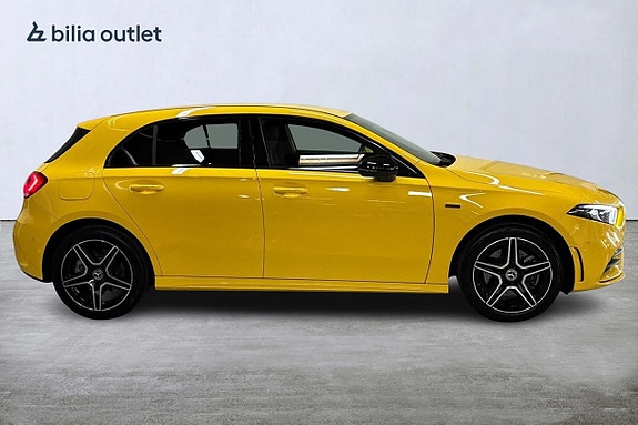Mercedes-Benz A250 e 5 of 5