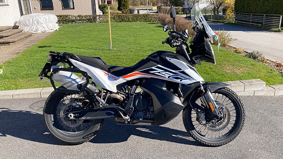 KTM KTM 790 ADVENTURE WHITE 3 of 7