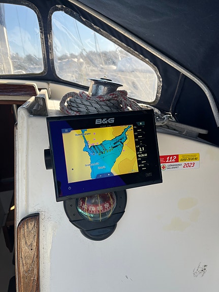 Omega 28 – välhållen klassiker i fint skick, segelklar i Grundsund 5 of 5