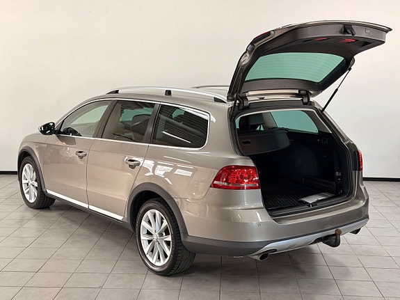 Volkswagen Passat Alltrack 5 of 5