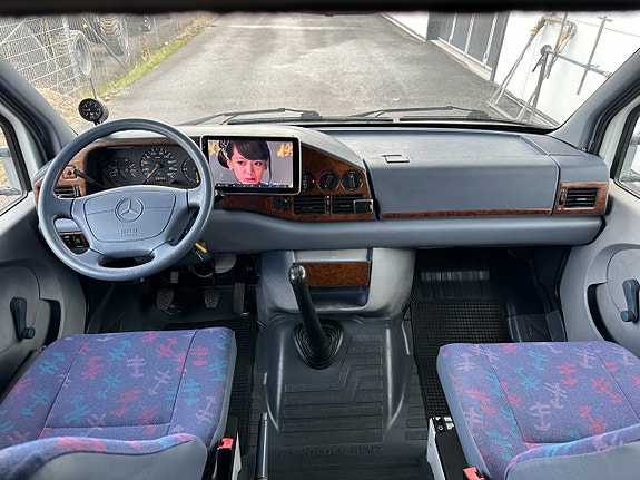 Mercedes-Benz HYMER Campervan HYMER Campervan Mercedes-Benz 2.9 CDI Manuell, 122hk 10 of 27