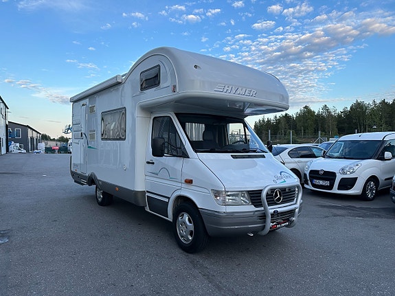 Mercedes-Benz HYMER Campervan HYMER Campervan Mercedes-Benz 2.9 CDI Manuell, 122hk 3 of 27