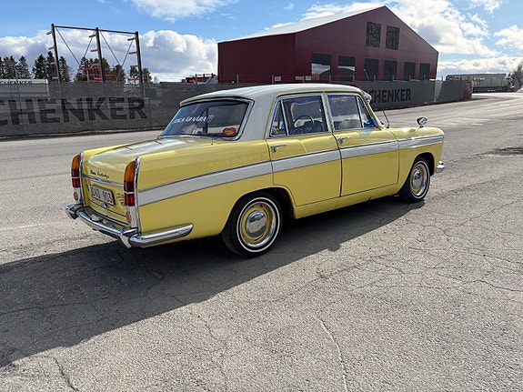 Austin Cambridge 4 of 5