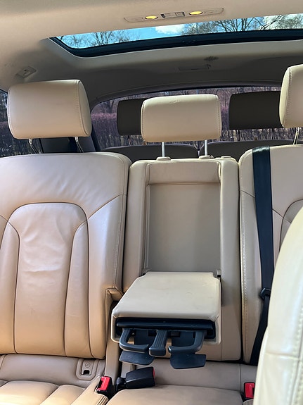 Audi Q7 9 of 24