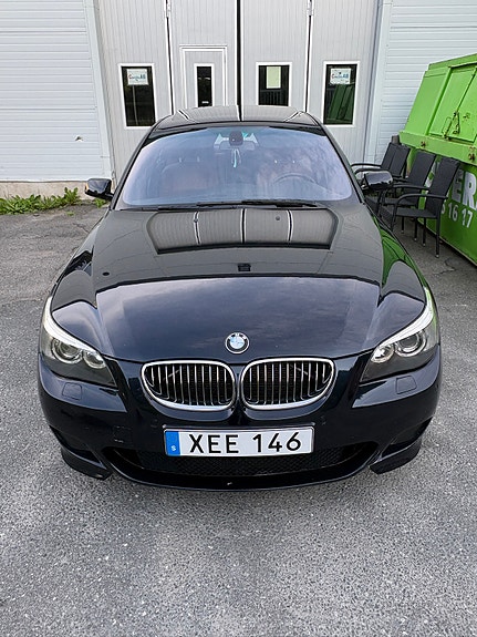 BMW 530i 3 of 10