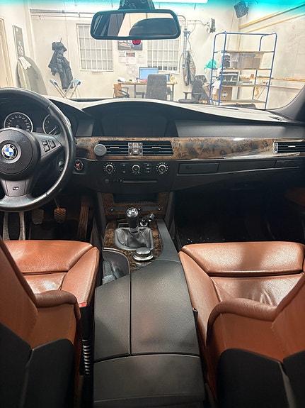 BMW 530i 10 of 10