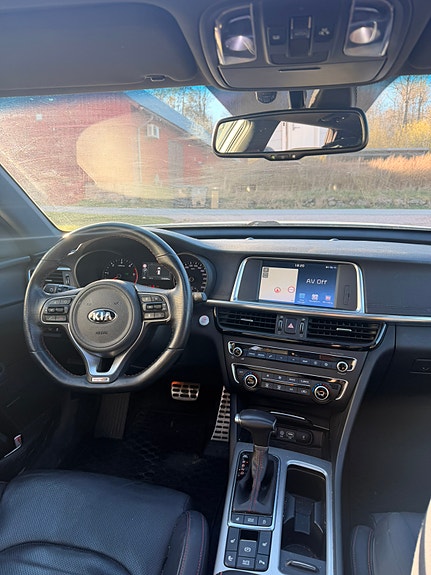 Kia Optima 12 of 24