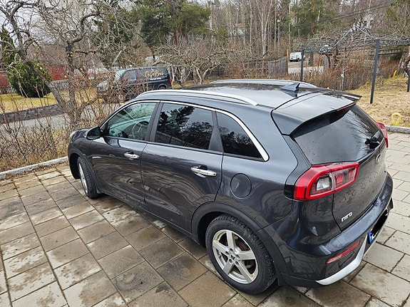 Kia Niro 3 of 3