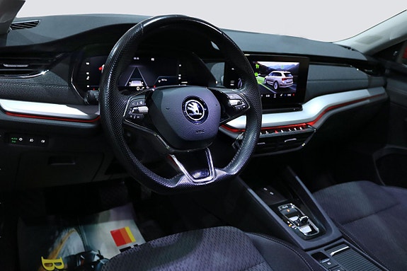 Skoda Octavia 2 of 5