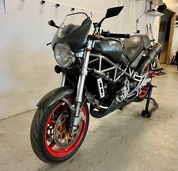 Ducati 2 of 5