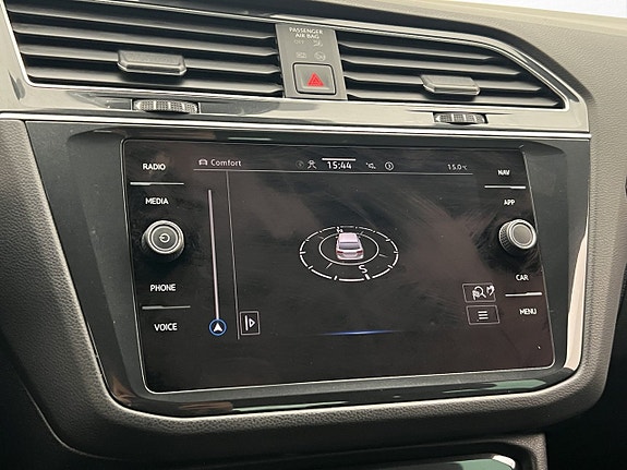 Volkswagen Tiguan 18 of 30