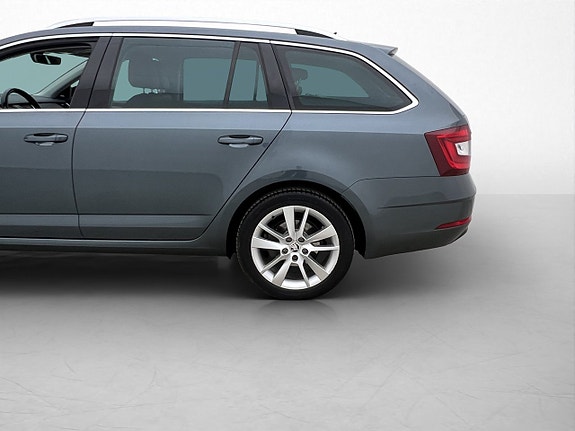 Skoda Octavia 28 of 30