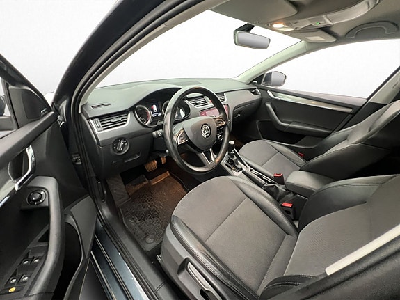 Skoda Octavia 10 of 30