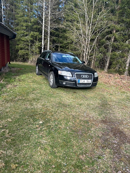 Audi A6 4 of 5