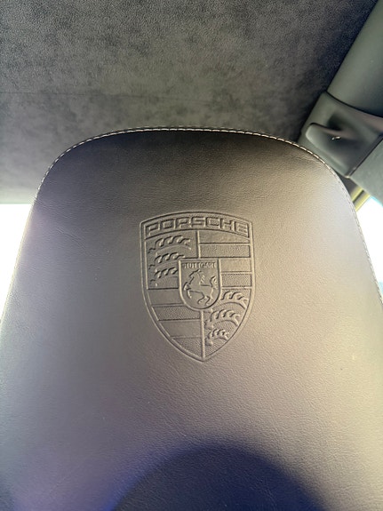 Porsche 911 Carrera 4S 14 of 19
