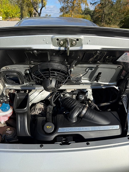 Porsche 911 Carrera 4S 9 of 19