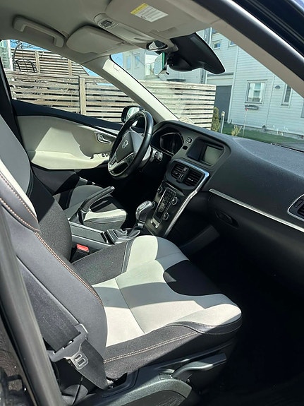 Volvo V40 Cross Country 5 of 5